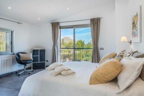 Sant Vicent de Sa Cala Villa Sleeps 8 Pool Air Con