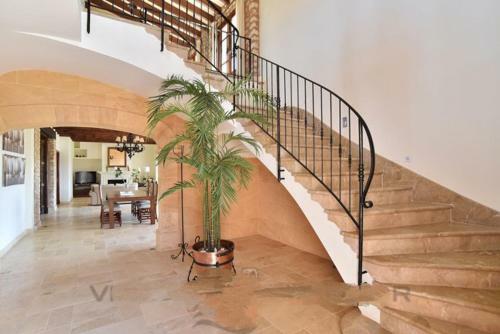 Agroturismo S'horta Villa Sleeps 8