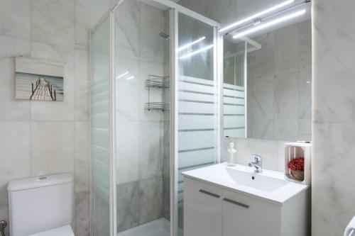 Mint Urban Suites Cozy Apartment