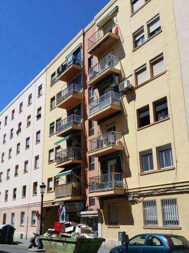 Malvarossa Apartment Near Beach