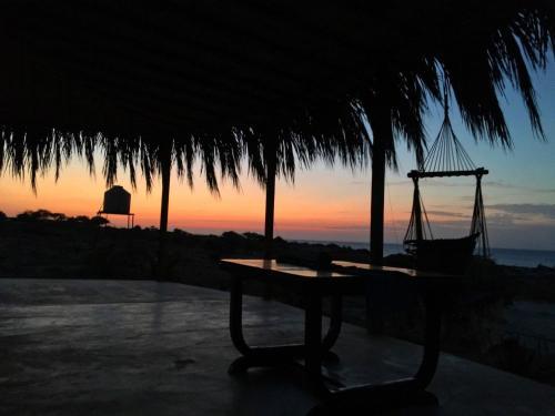 Hotel Tiki Surf House