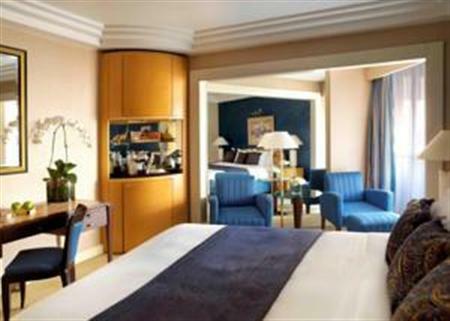 Radisson Blu Hotel, Dubai Deira Creek