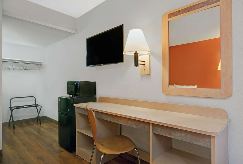 Hotel Motel 6 Portland East