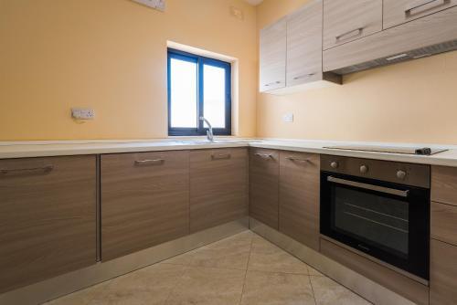 Two Bedroom Apartment Prime Location