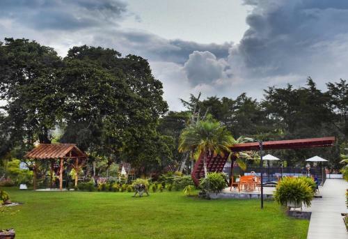 Hotel Yalconia