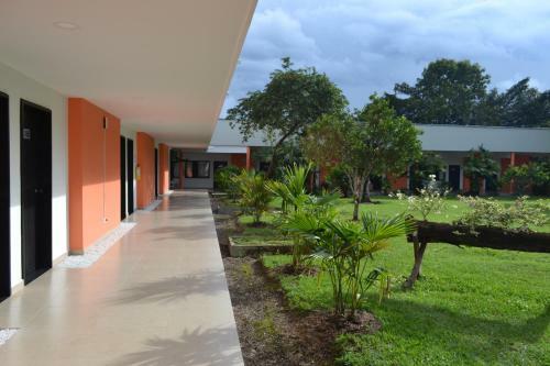 Hotel Yalconia