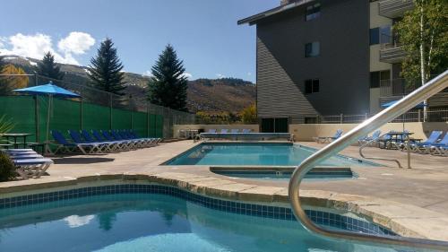 Apartamento 177 Lake Condo #j-3