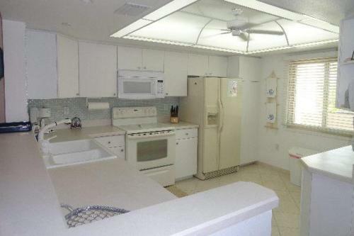 Waterway Two Bedroom Apartment, Unit 211