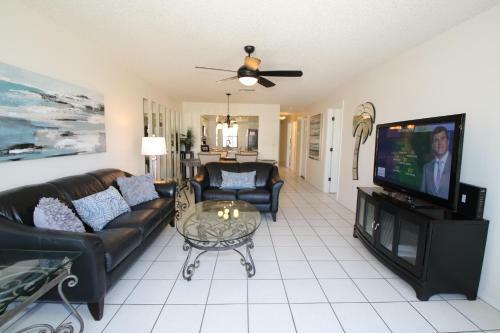 Absolute Anna Maria Two-bedroom Apartment