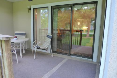 Pointe Royale Luxury Ground-floor 2bdr Condo (61-2)