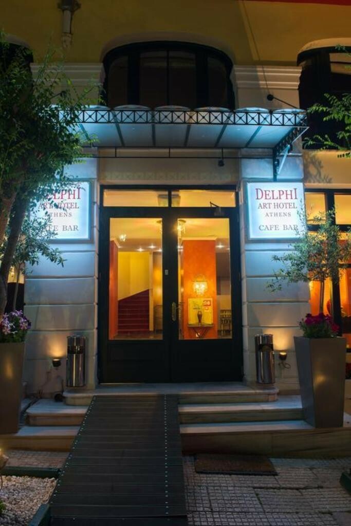 Delphi Art Hotel