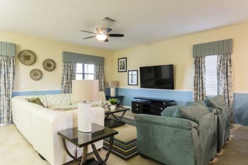 Champions Gate - Eight Bedroom Villa - Cg022