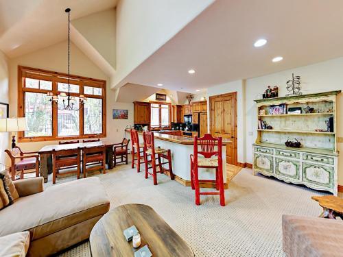 663 Sawatch Drive Townhouse Unit 1