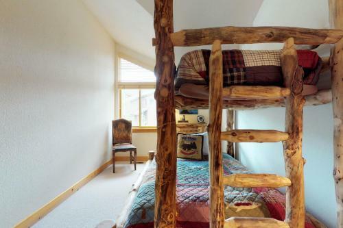 Water Dance Lakeside