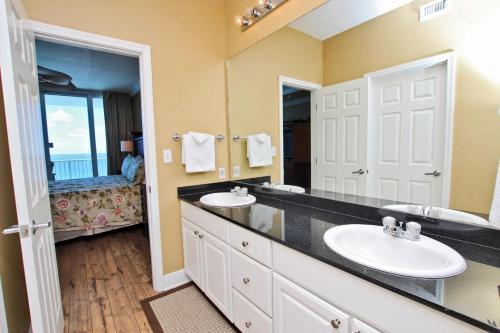 San Carlos 801 Apartment