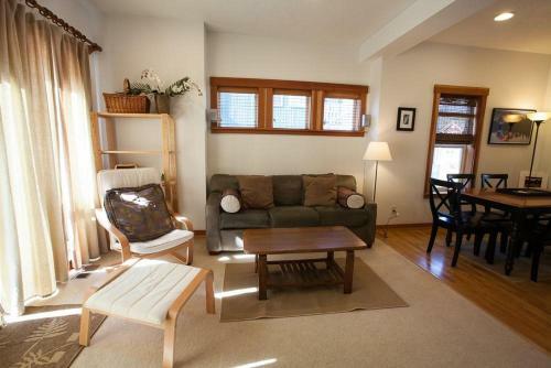 Venturi-river/mt Vw-2br/2.5ba