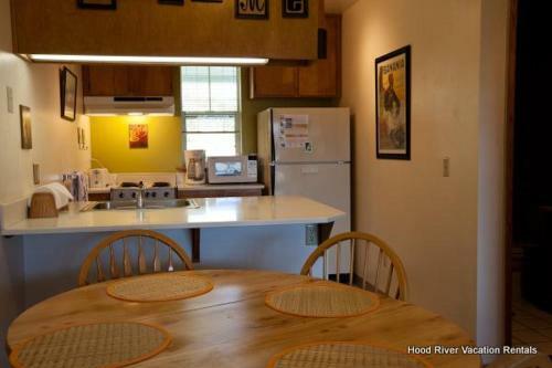 18 Lodge-river Vw-ac-1br/2ba