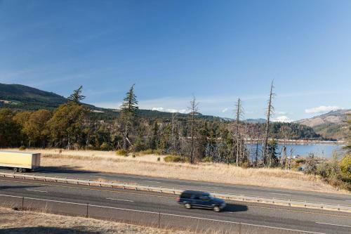 Gorgeview 210-rv/mt Vw-2br/2b