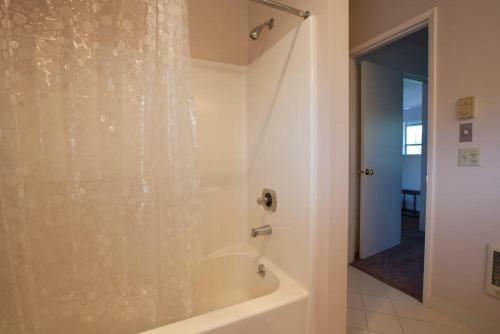 Cake-river View-ac-2br/2b