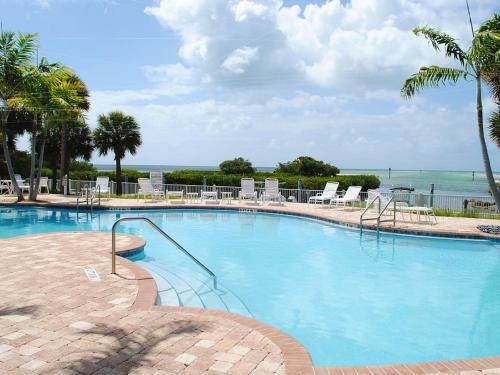 Anglers Reef-yellowtail House