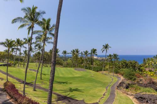 Country Club Villas 302