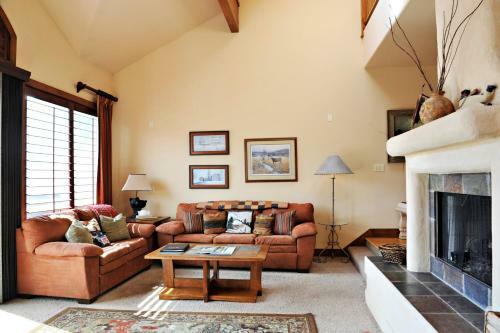 Harriman Townhome Pool Access Walk To Ketchum