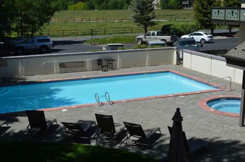 Harriman Townhome Pool Access Walk To Ketchum