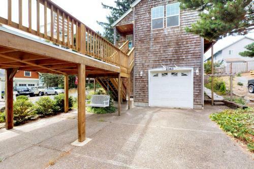 Beach House With A Park