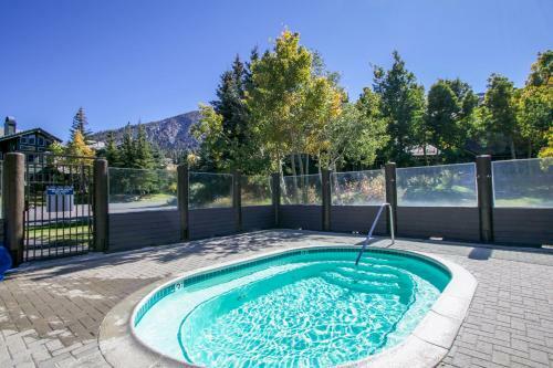 Apartamento Snowcreek V #927 Condo