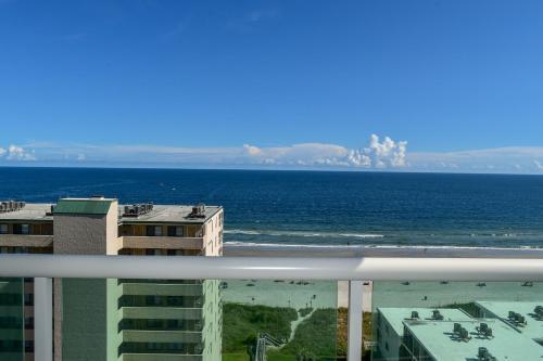 Apartamento Malibu Pointe 1006 Condo