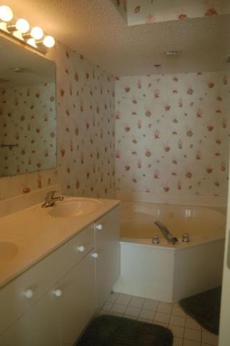 Apartamento Emerald Cove I 2-a Condo