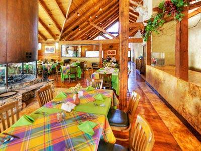 Hotel Bosques De Monterreal
