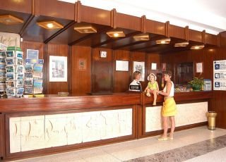 Hotel Hi Cala Blanca