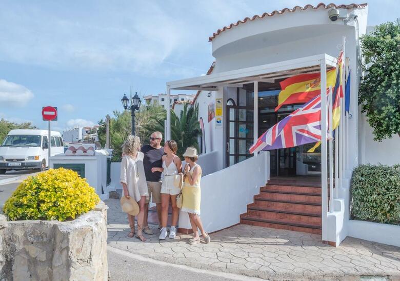 Aparthotel Fergus Club Carema Splash