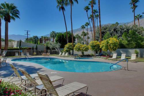 Palm Springs Hideaway