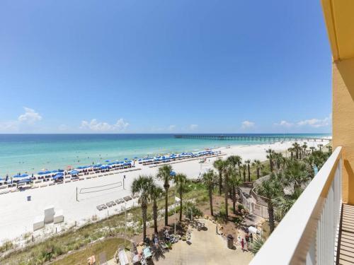 Calypso Resort And Towers E0407