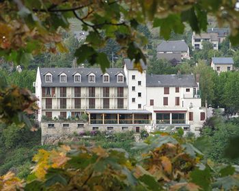 Hotel de La Gare Et Des Rochers