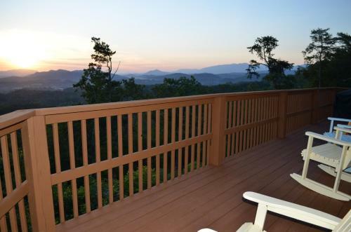 A Grand View From Above #225 - Two Bedroom Cabin