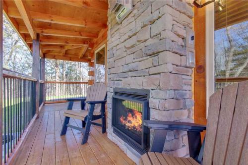 High Life, 2 Bedrooms, Theater Room, Resort Pool, Hot Tub, Wifi, Sleeps 10