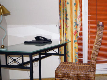 Entr�e Gro� Borstel Garni Hotel