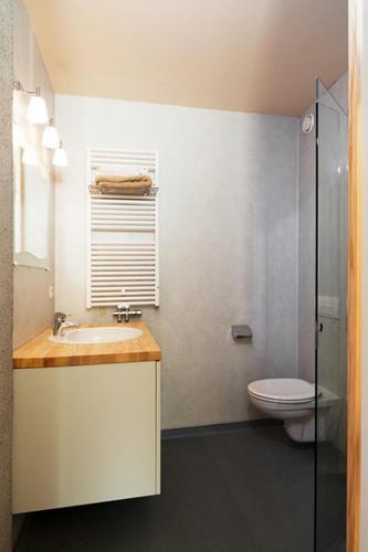 Quatre Mains Serviced Apartments