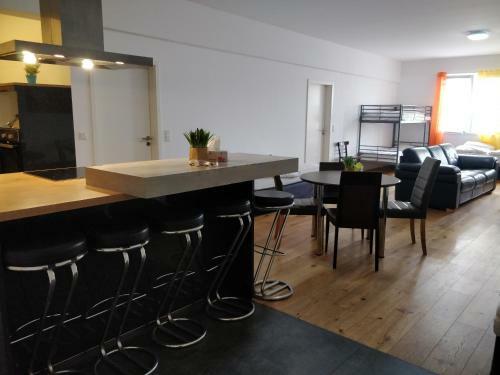 Apartamento Avi City Bighouse