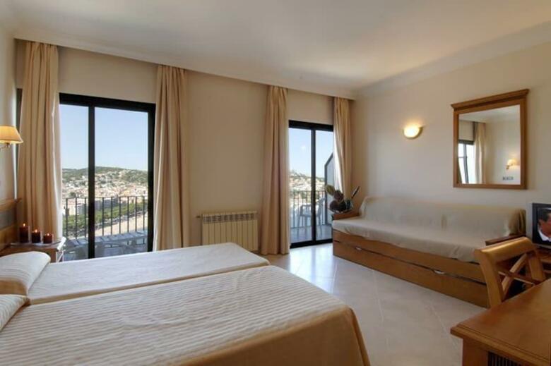 Montjoi By Brava Hoteles