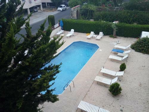 Modern Apartment Near Dasoudi Beach