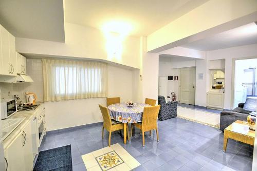 Amalfi Villa Sleeps 5 Air Con Wifi