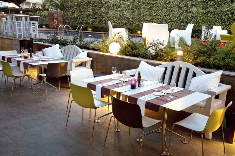 Magnolia Hotel - Adults Only