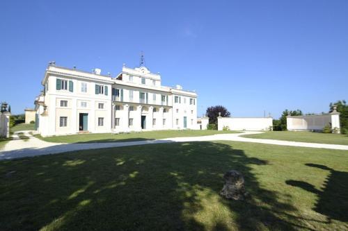 Spoleto Villa Sleeps 31 Pool Air Con Wifi