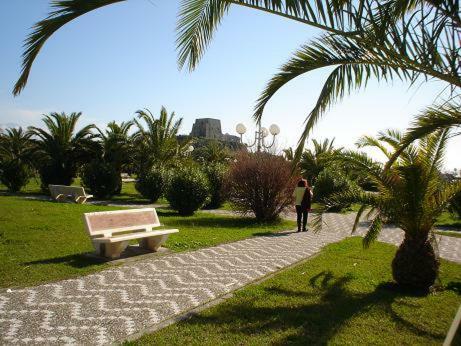 Apartments Near The Sea