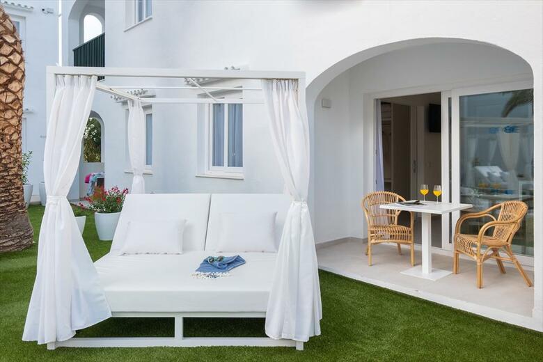 Apartamentos Carema Beach Menorca