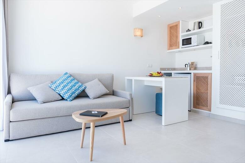 Apartamentos Carema Beach Menorca